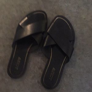 Black flat sandals